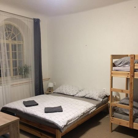 Ubytovani U Brabantika Desna  Bagian luar foto